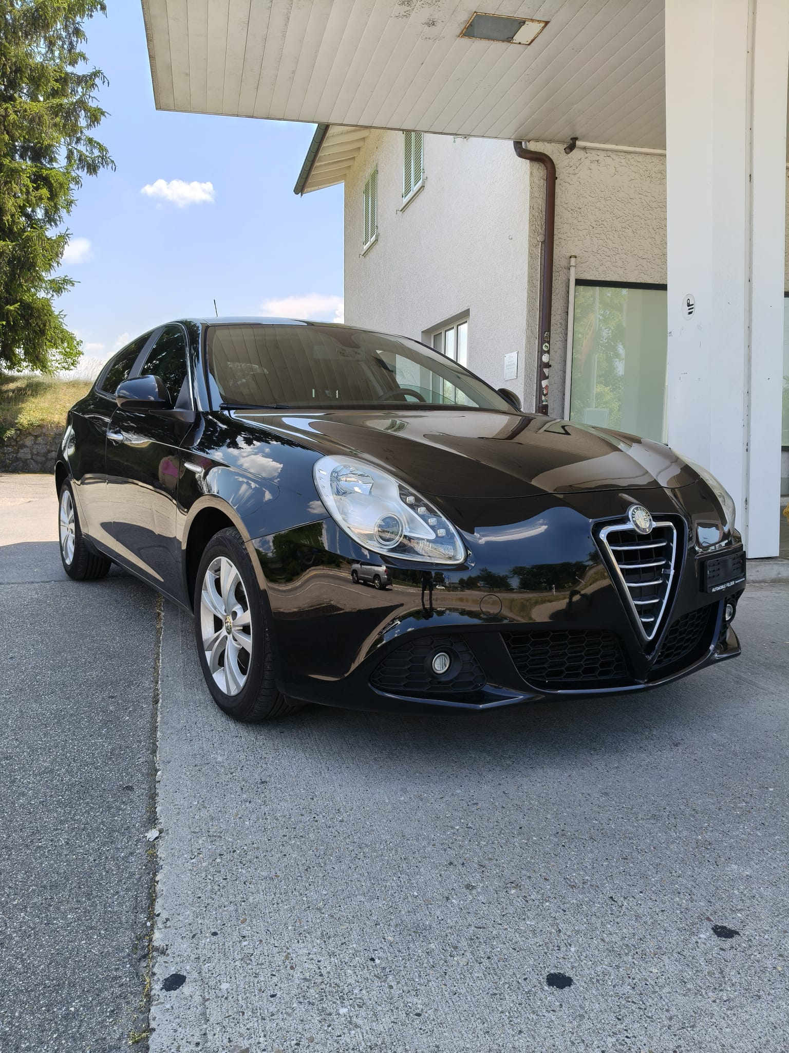 ALFA ROMEO Giulietta 1.4TB MultiAir Distinctive-image-0