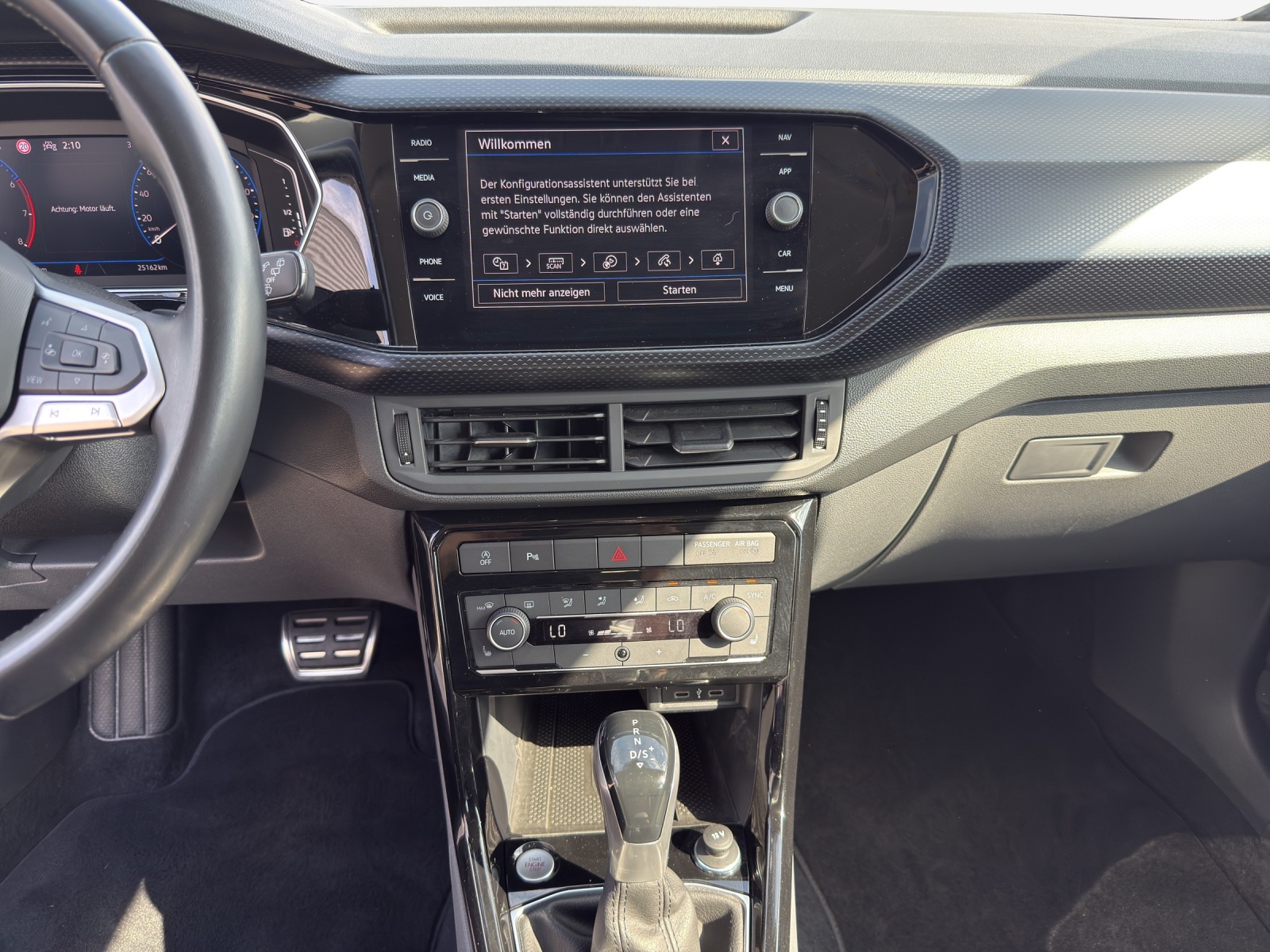 VW T-Cross 1.0 TSI Life DSG-image-10