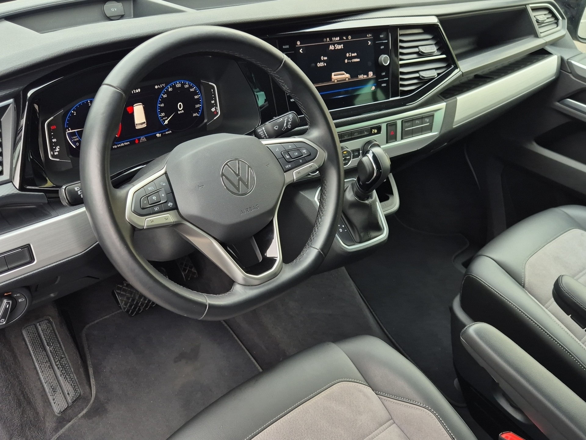 VW T6.1 Multivan 2.0 Bi-TDI Comfortline 4Motion DSG-image-9