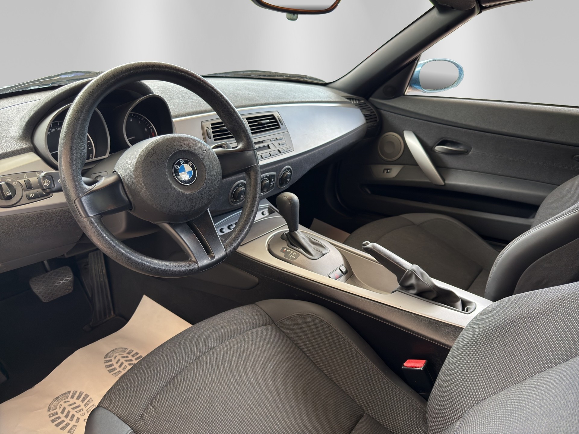 BMW Z4 2.2i Roadster-image-7