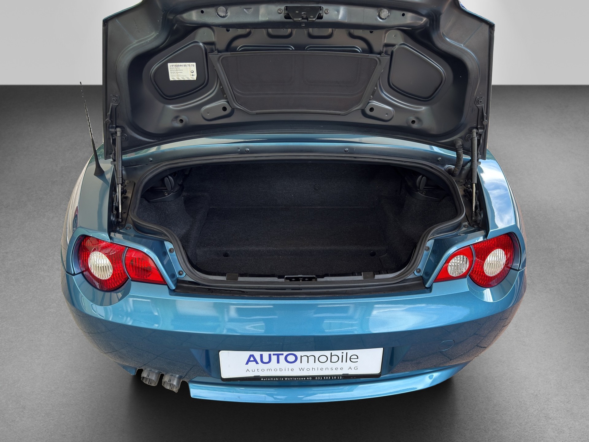 BMW Z4 2.2i Roadster-image-13