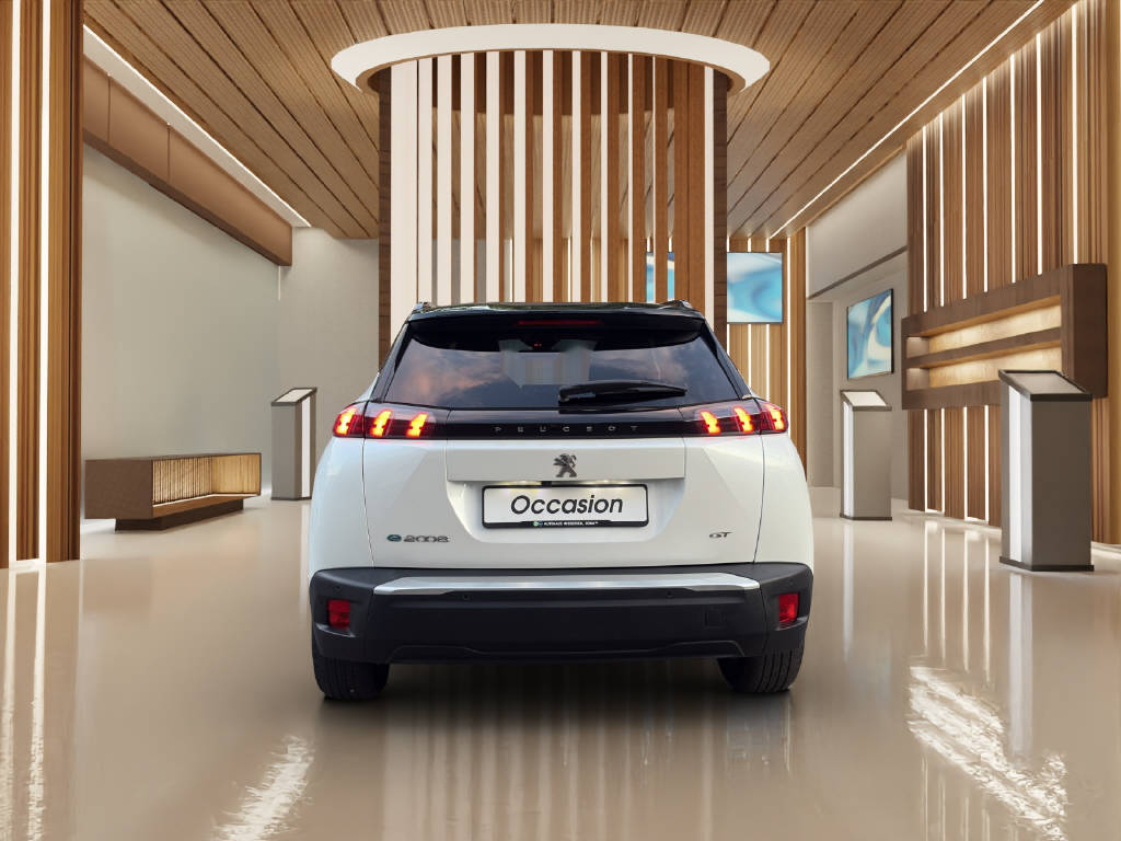 PEUGEOT 2008 e-GT-image-3