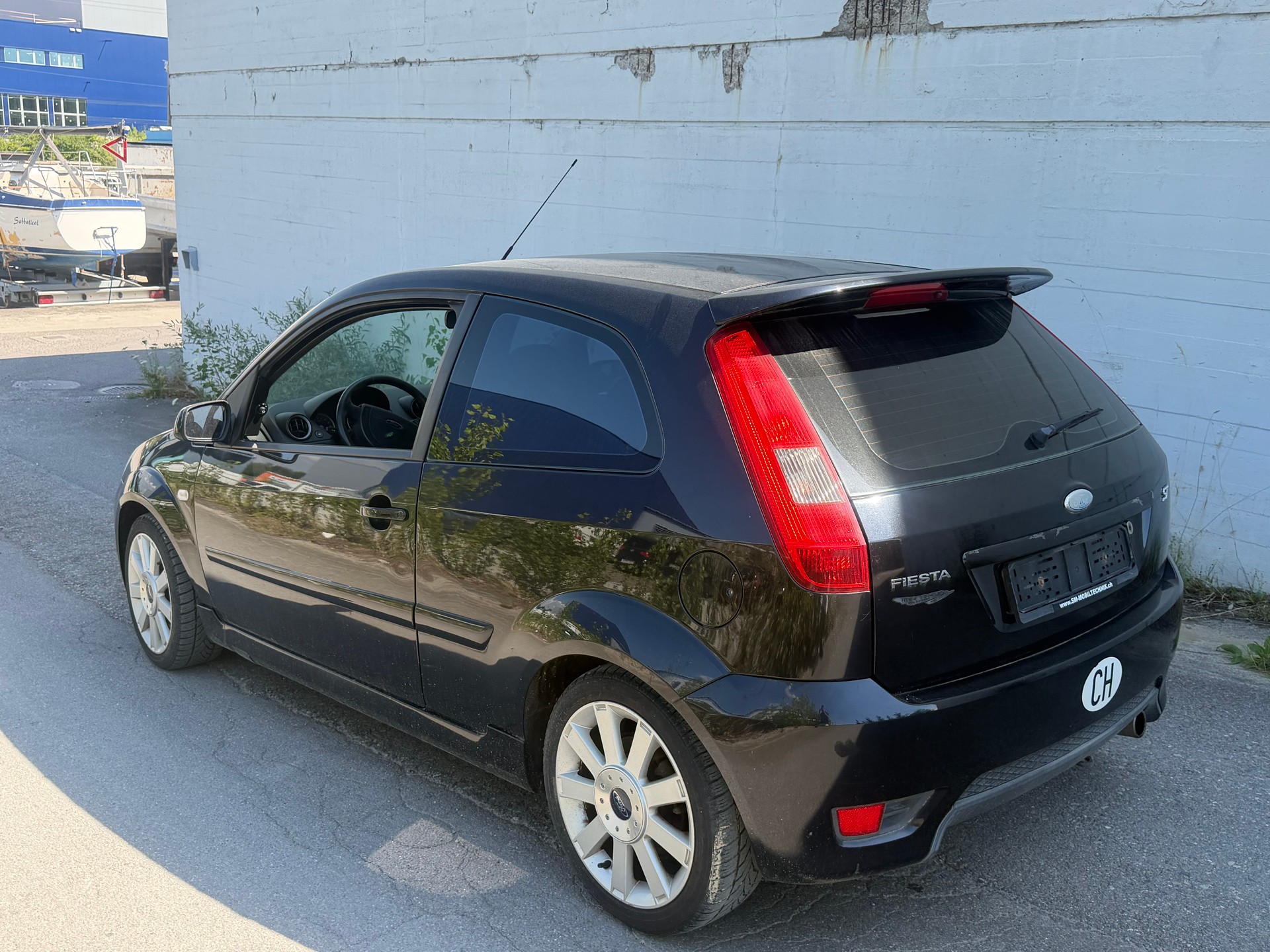 FORD Fiesta 2.0 16V ST-image-5
