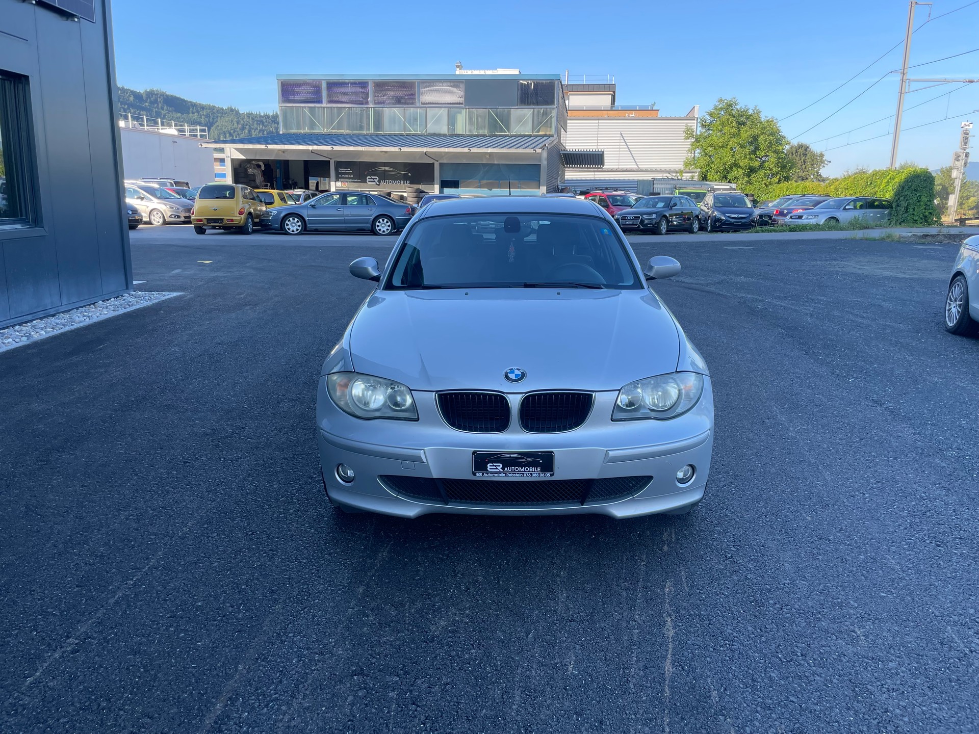 BMW 116i-image-2