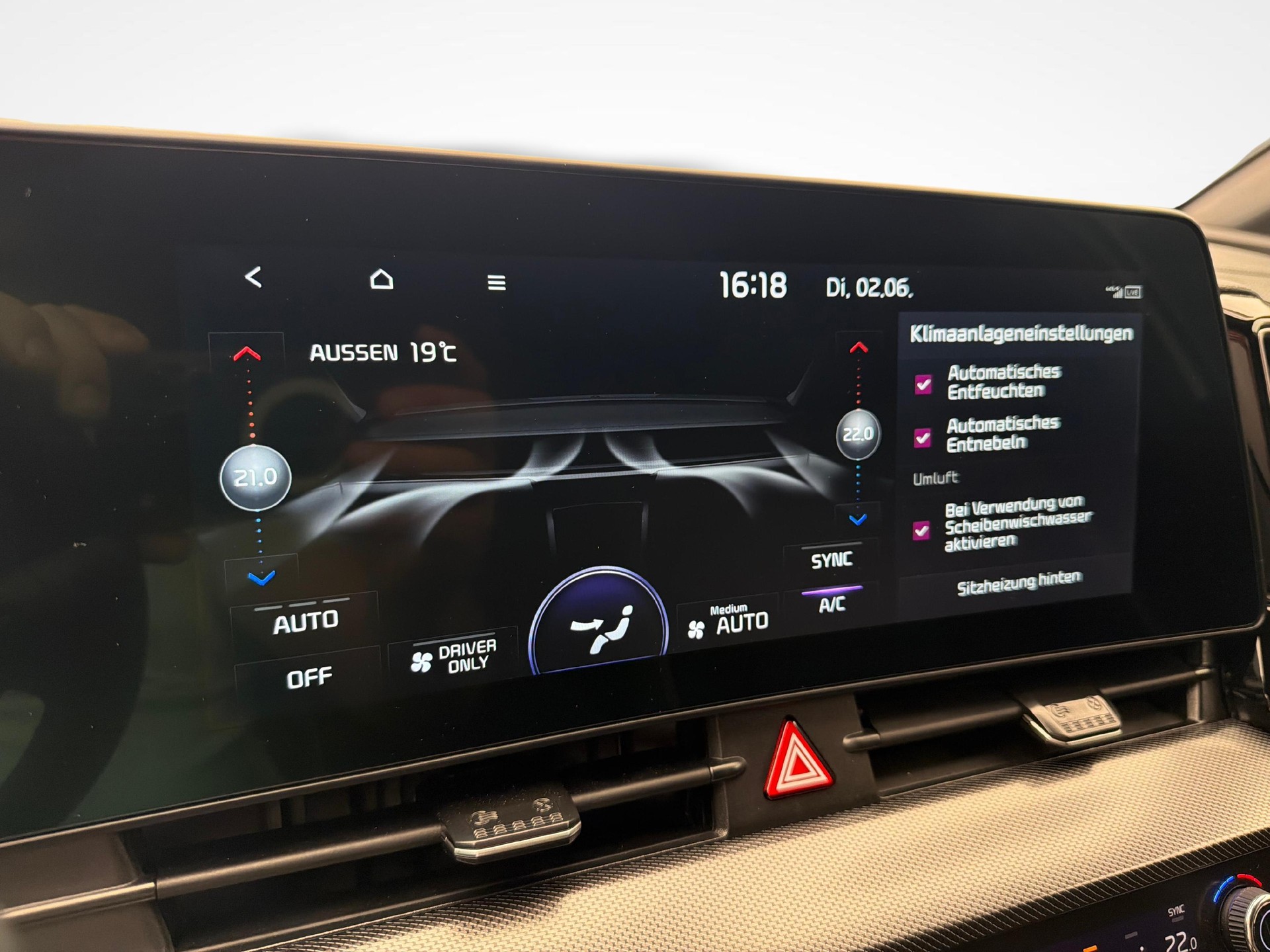 KIA Sportage 1.6 T-GDi PHEV GT-Line-image-15