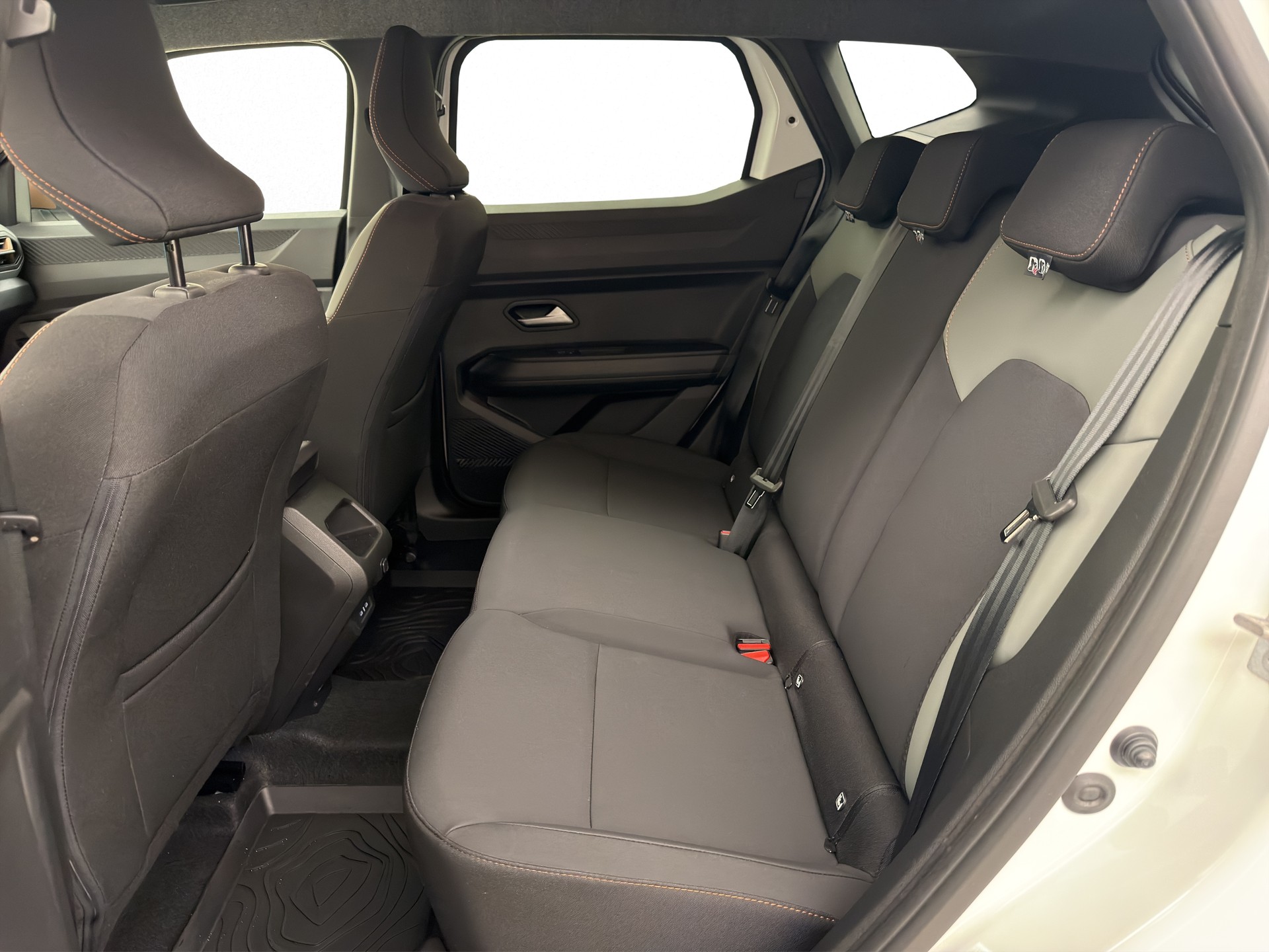 DACIA Duster extreme mild hybrid 4x4-image-12