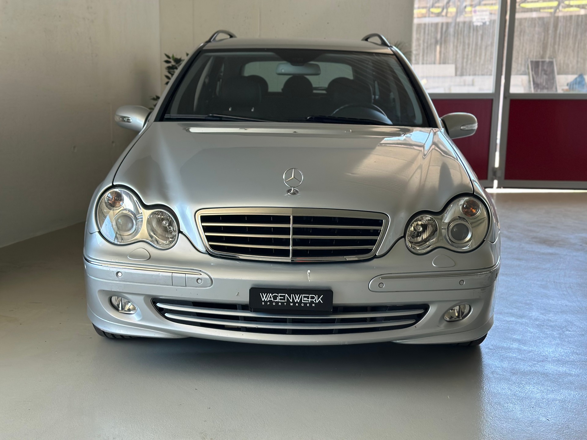 MERCEDES-BENZ C 230 Avantgarde-showroom-element-3