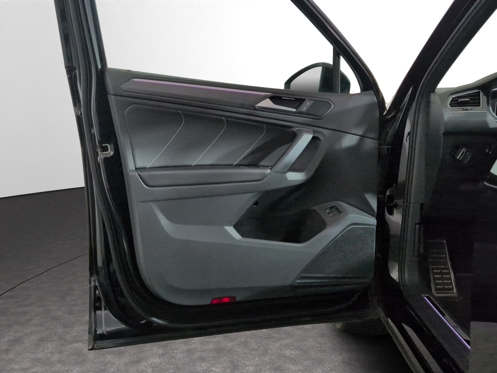 VW Tiguan 1.4TSI PHEV Selection DSG-image-13