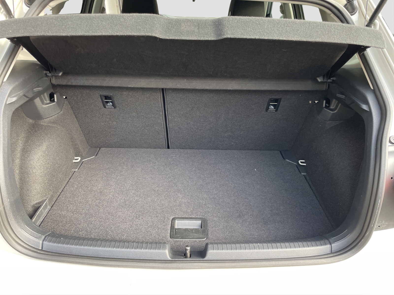 VW Polo 1.0 TSI Basis-image-9