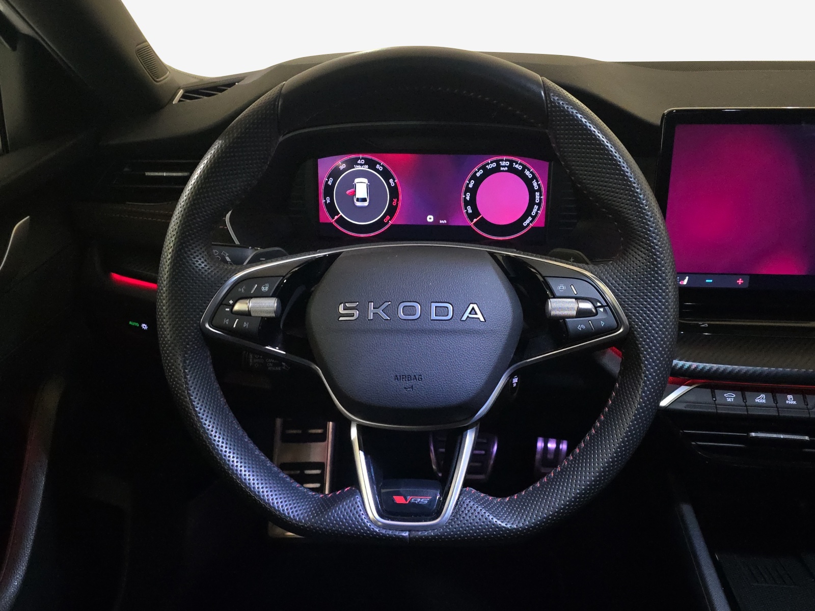 SKODA Octavia Combi 2.0 TSI DSG RS-image-9