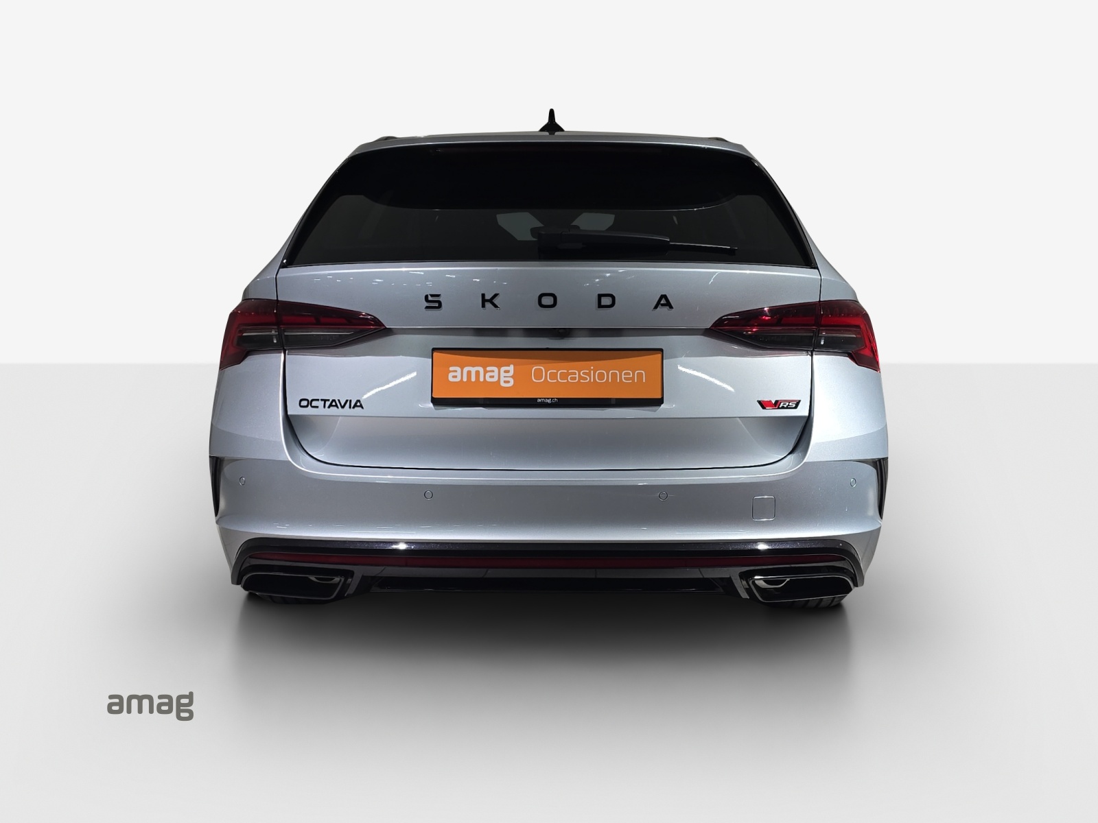 SKODA Octavia Combi 2.0 TSI DSG RS-image-3