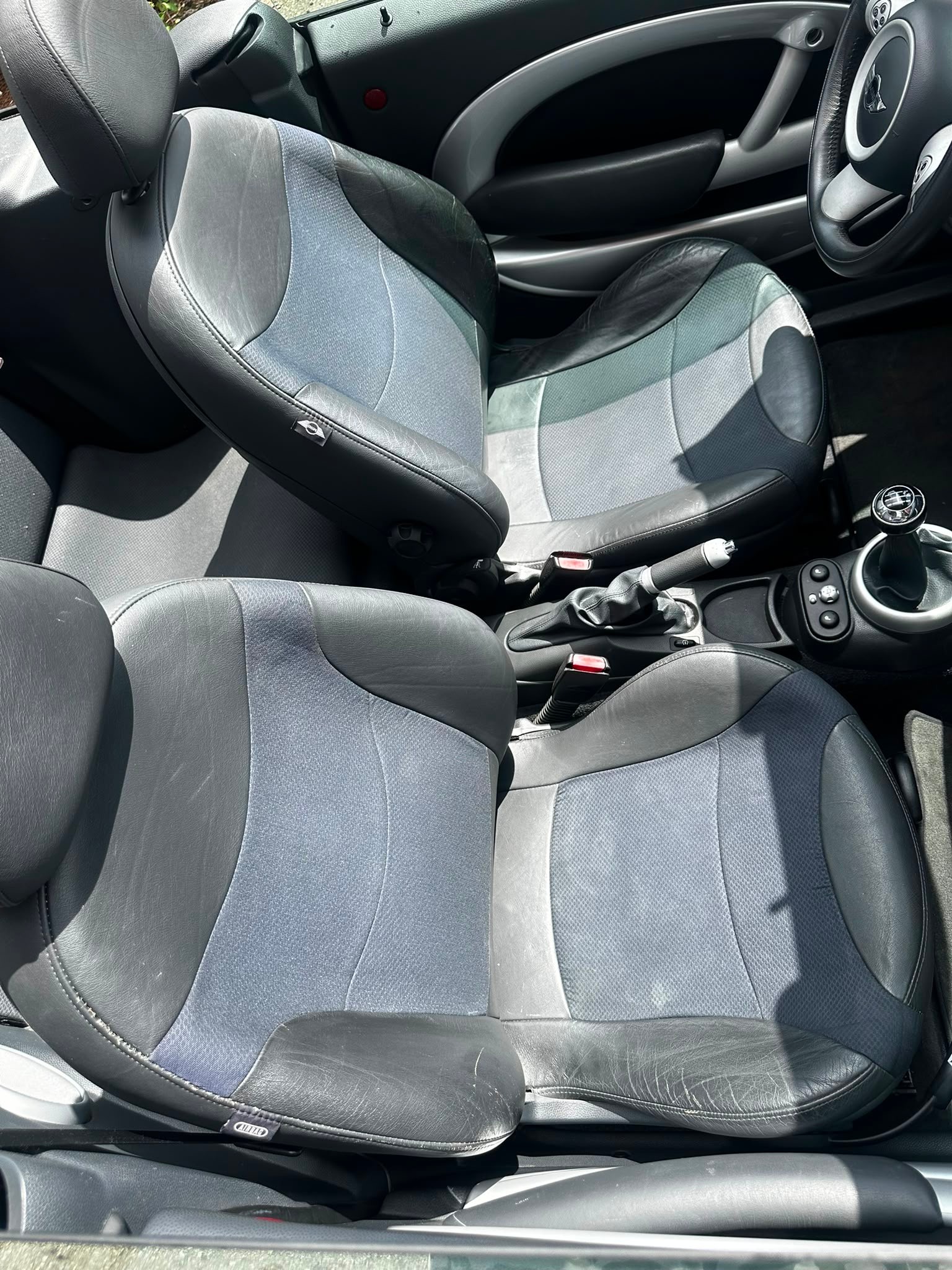 MINI Cooper Cabriolet-image-8