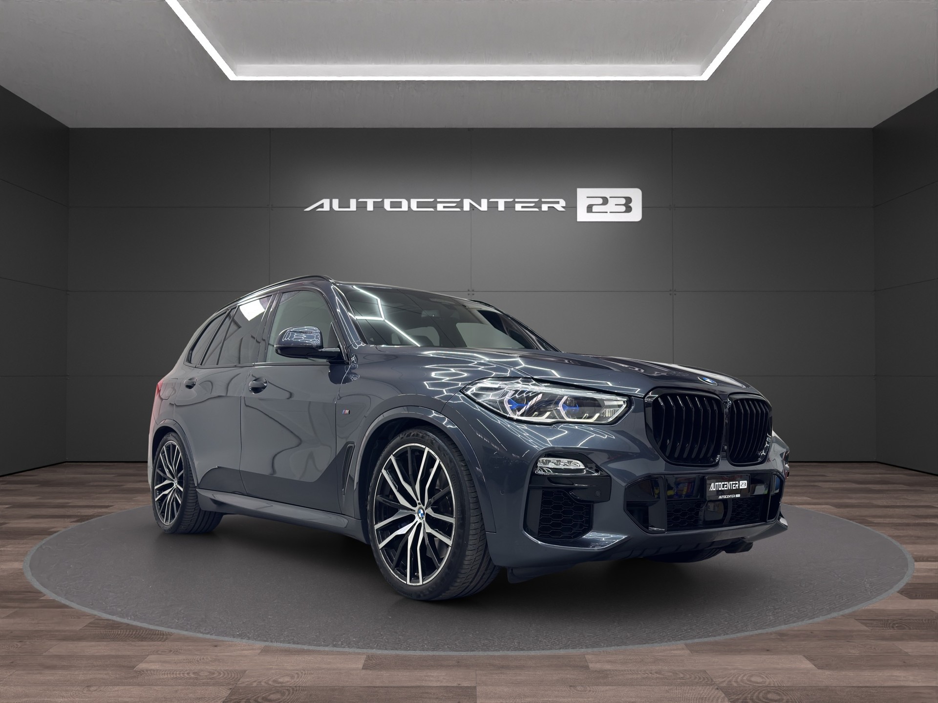 BMW X5 xDrive M50i Steptronic-image-6