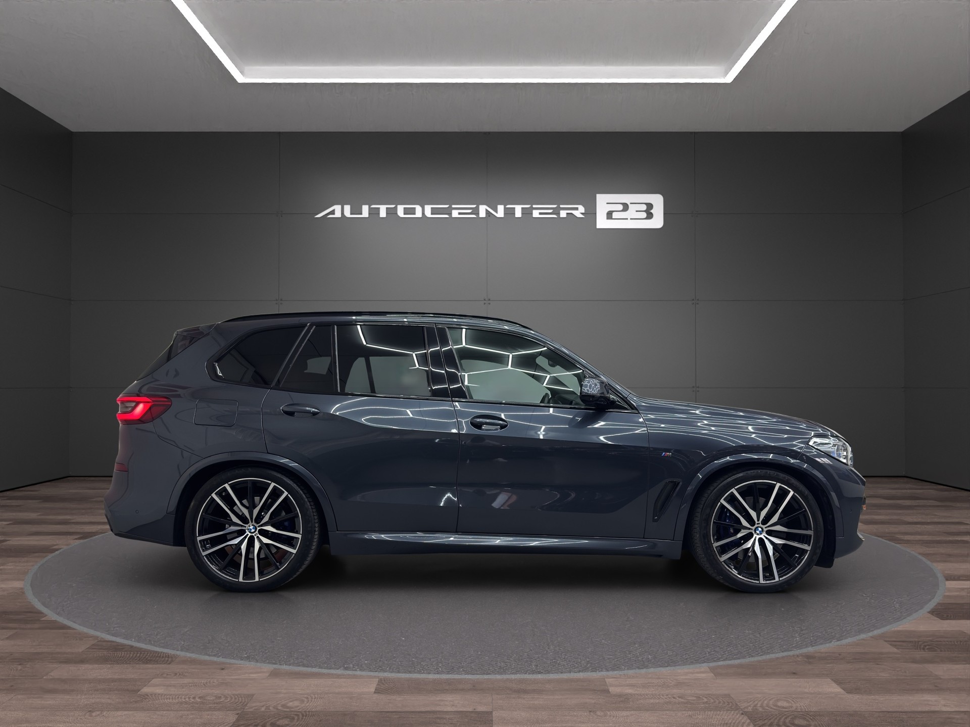 BMW X5 xDrive M50i Steptronic-image-5