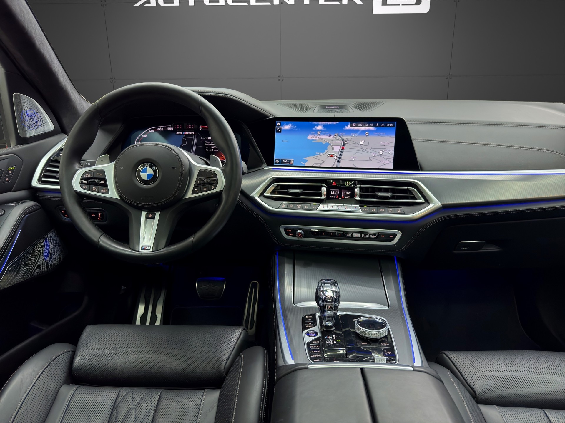 BMW X5 xDrive M50i Steptronic-image-11