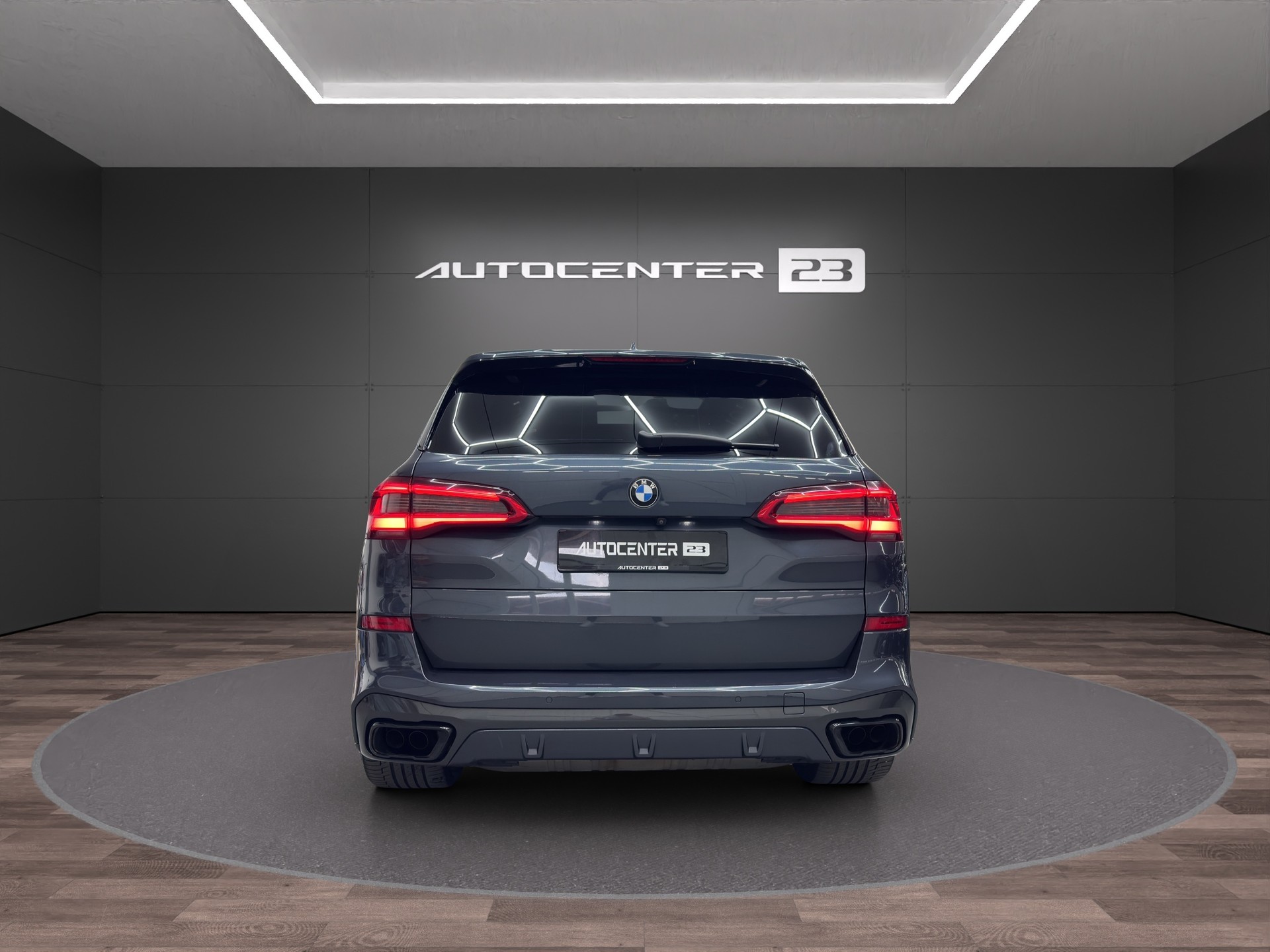 BMW X5 xDrive M50i Steptronic-image-3