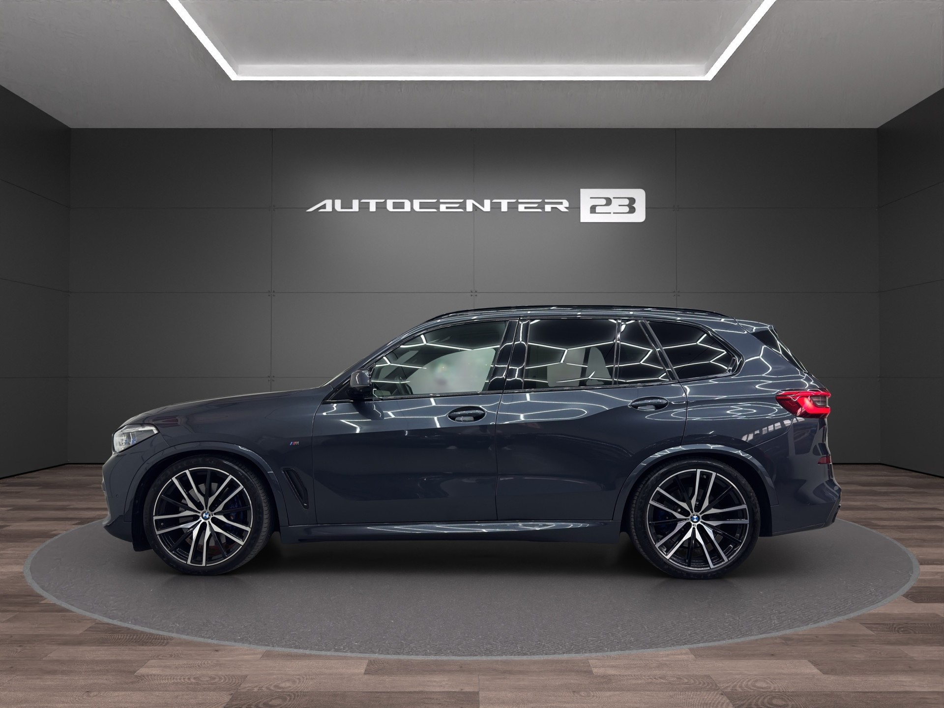 BMW X5 xDrive M50i Steptronic-image-1