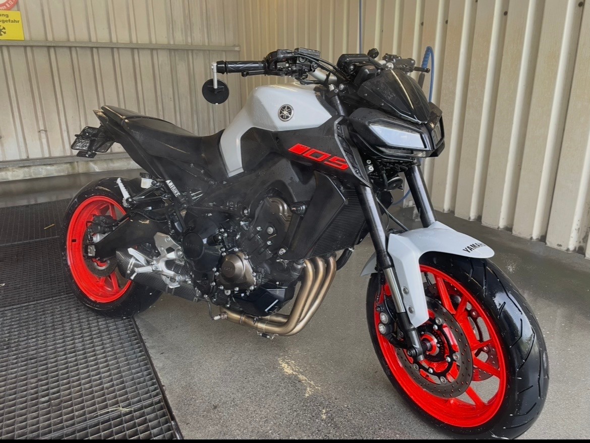 YAMAHA MT-09 ABS-image-2
