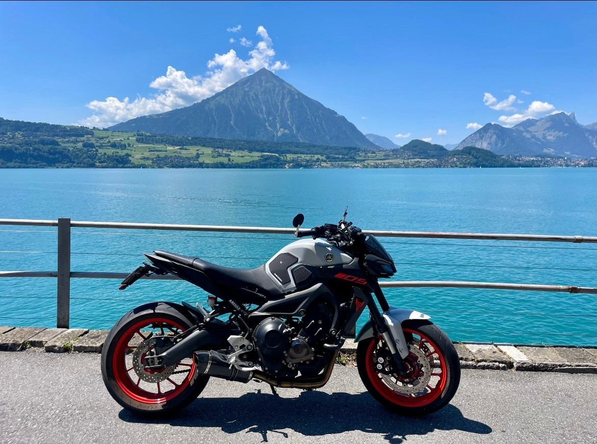 YAMAHA MT-09 ABS