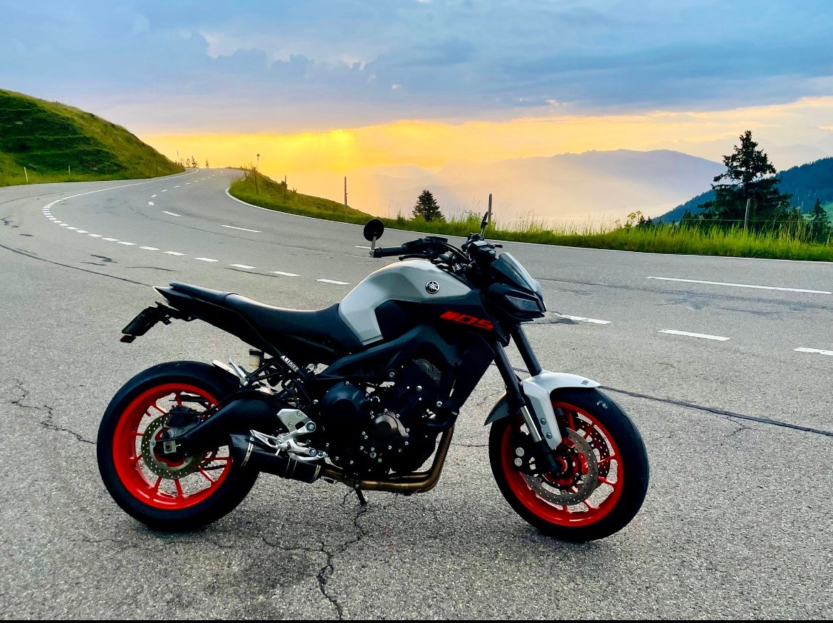 YAMAHA MT-09 ABS-image-1