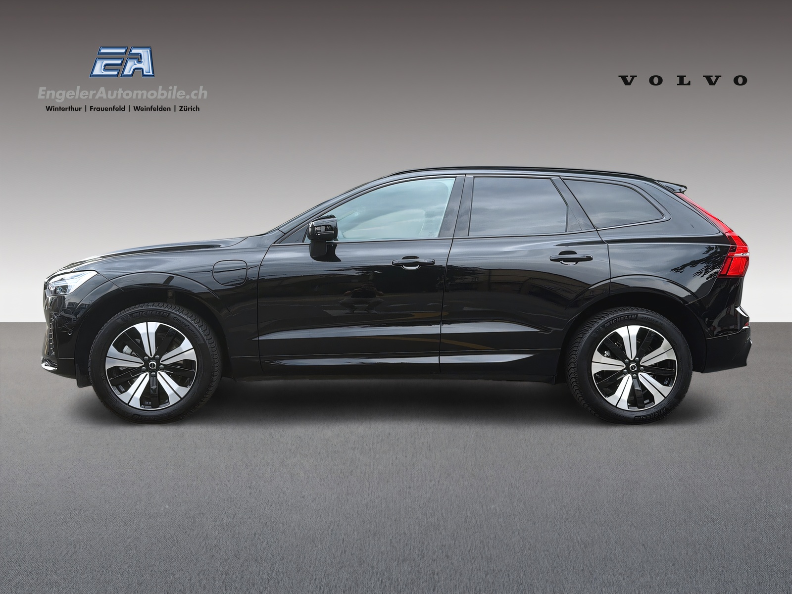 VOLVO XC60 2.0 T8 TE Plus Dark eAWD-showroom-element-2