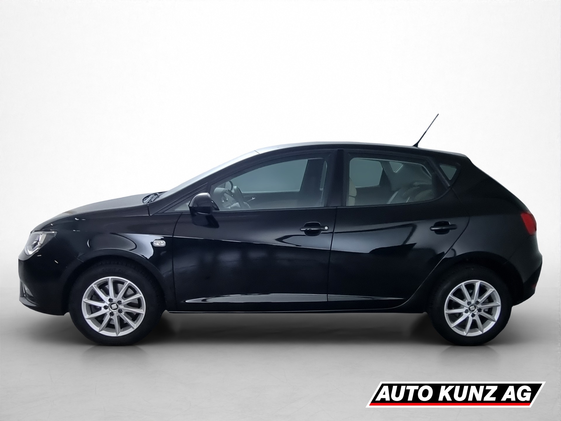 SEAT Ibiza 1.0-image-2