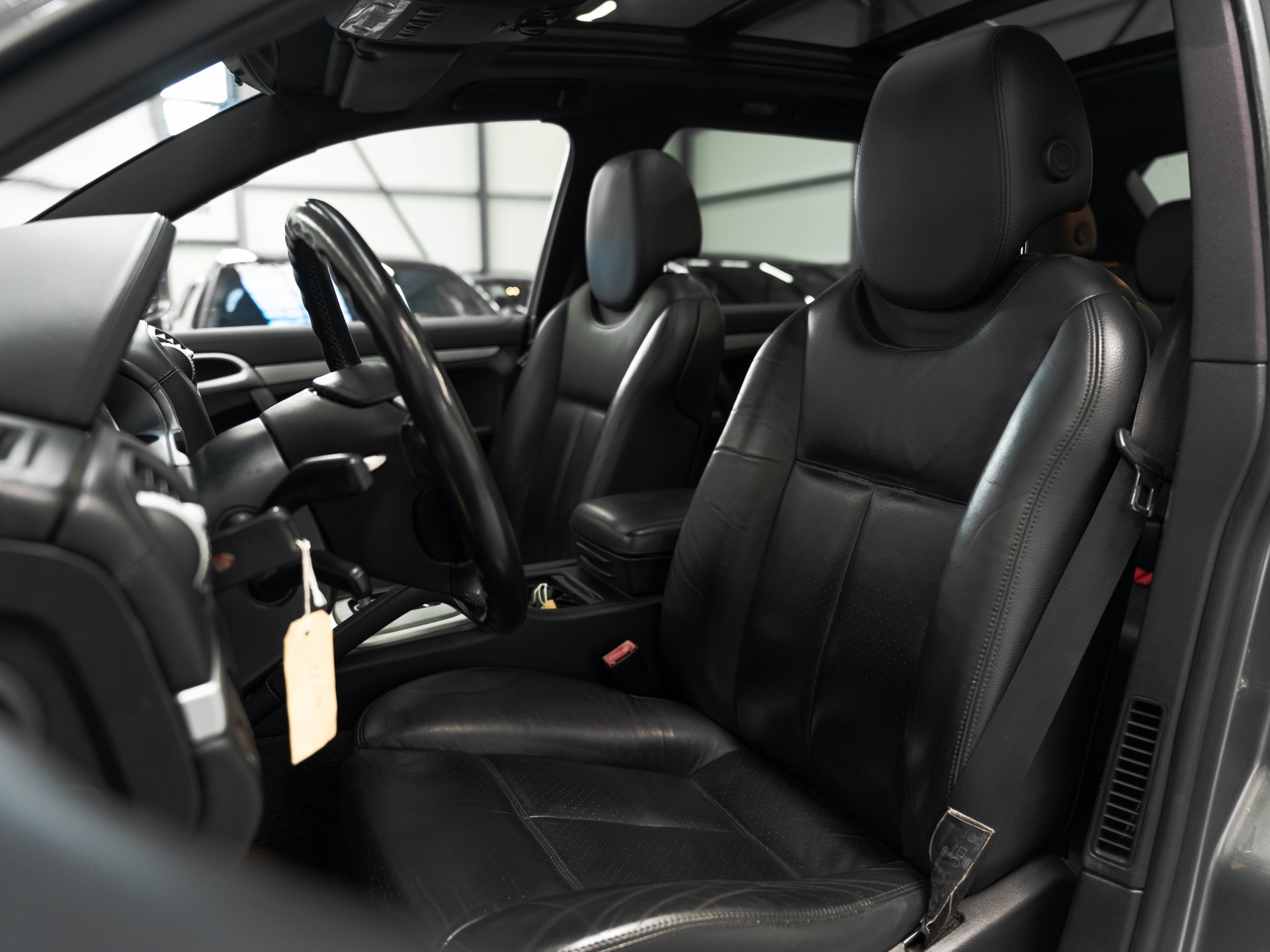 PORSCHE Cayenne S-image-8