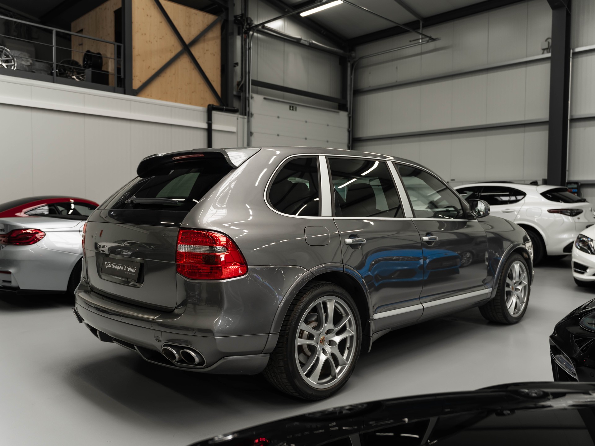 PORSCHE Cayenne S-image-3