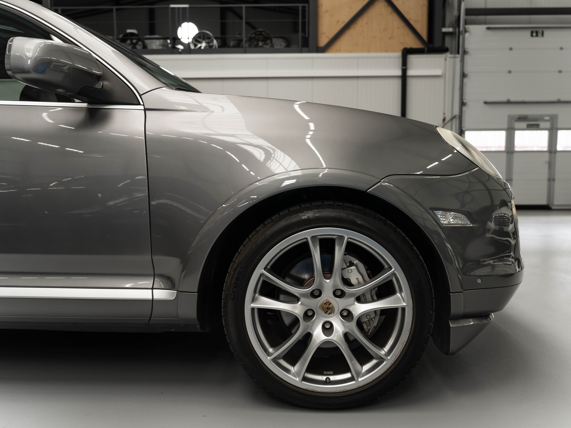 PORSCHE Cayenne S-image-16