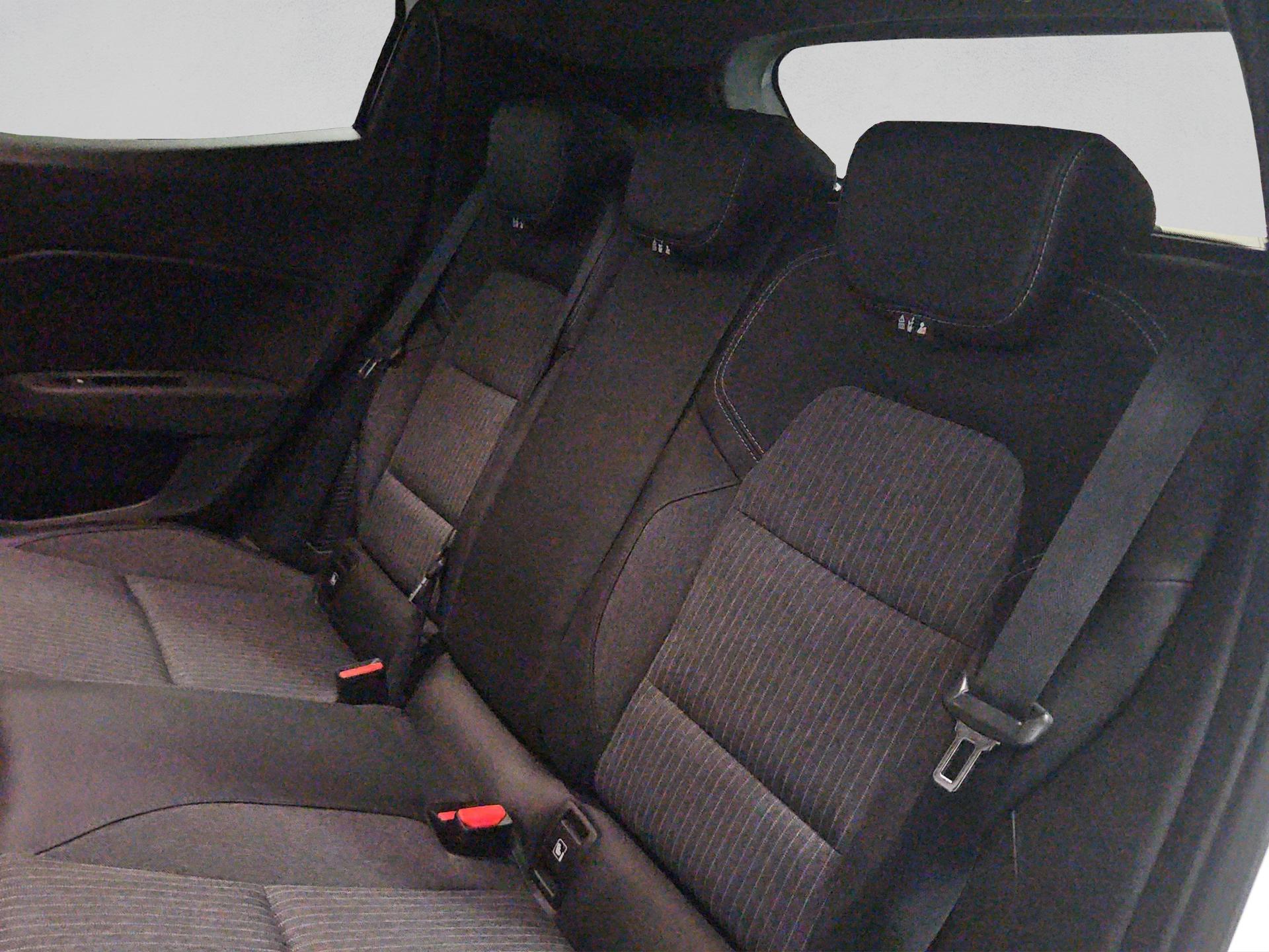 RENAULT Clio 1.6 E-Tech Techno-image-14