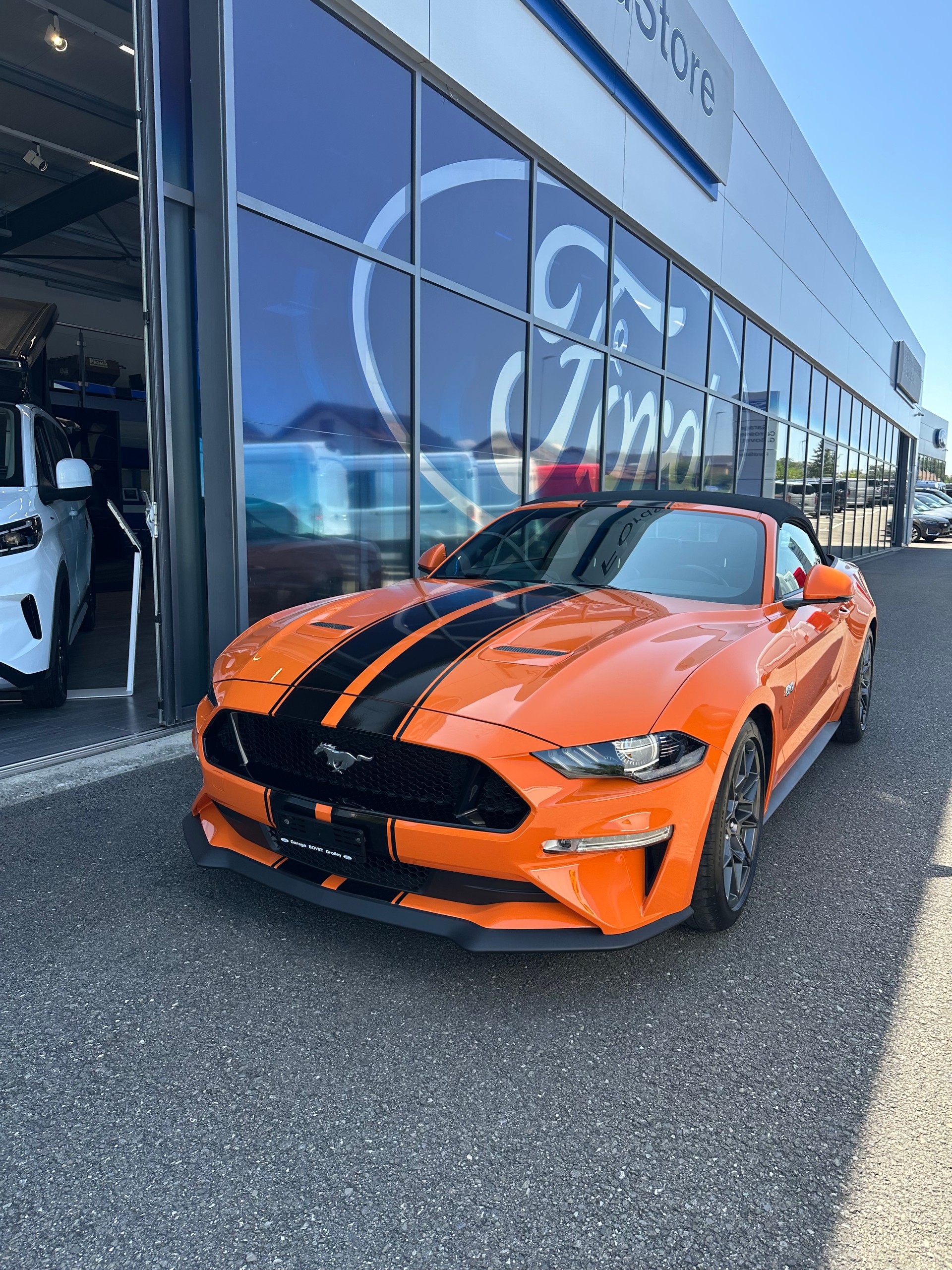 FORD Mustang Convertible 5.0 V8 GT-image-0
