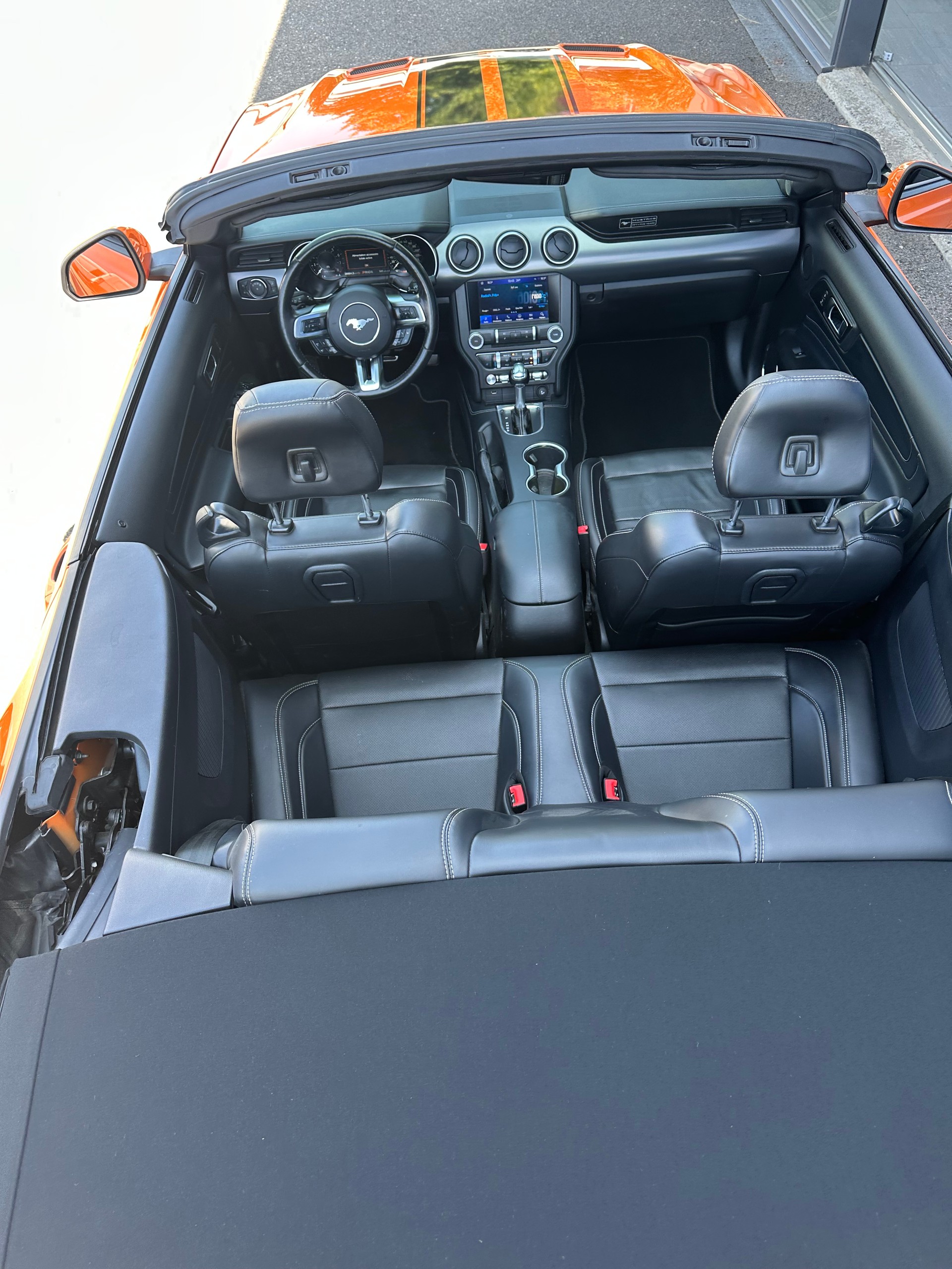 FORD Mustang Convertible 5.0 V8 GT-image-8
