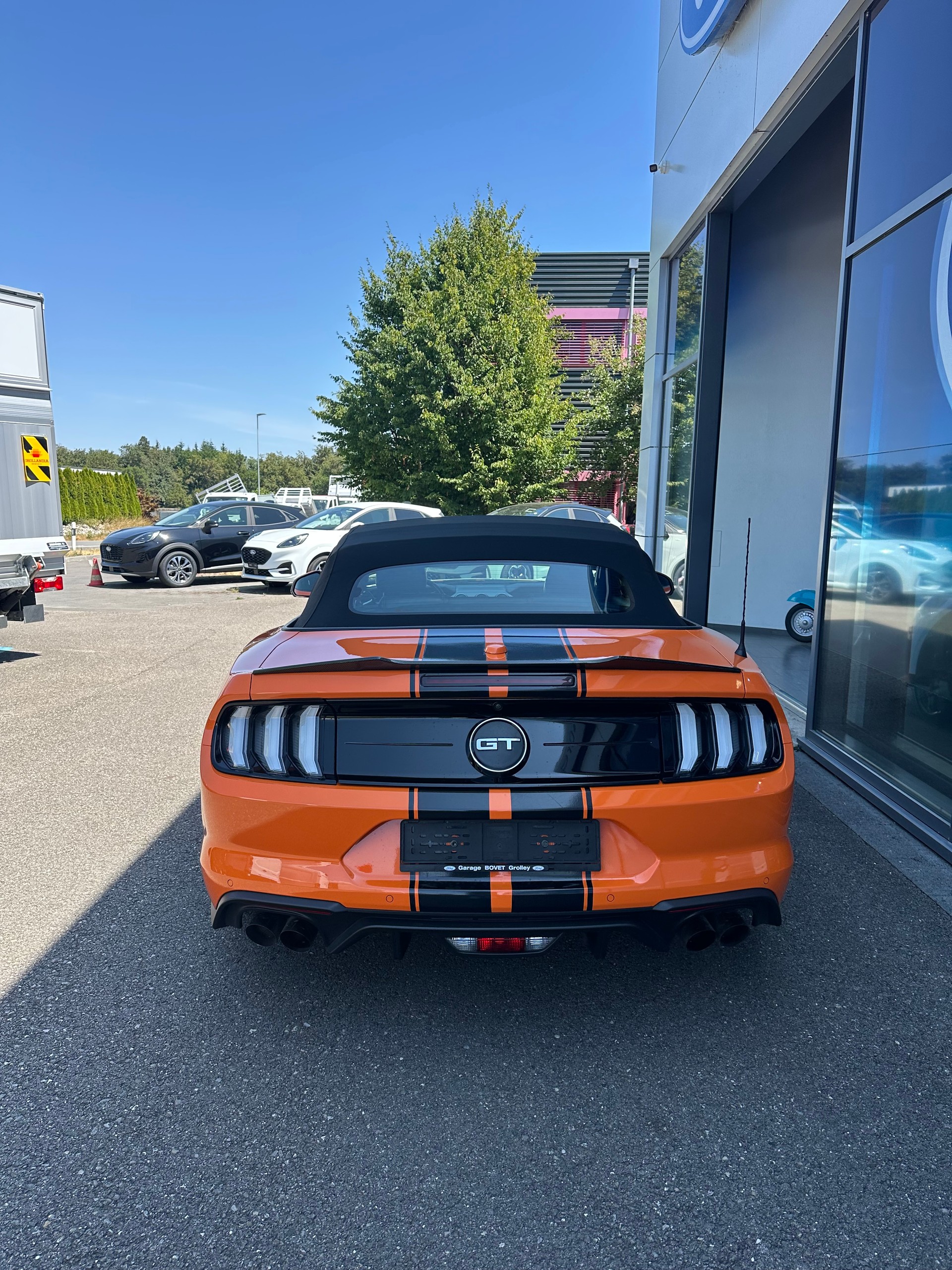 FORD Mustang Convertible 5.0 V8 GT-image-4