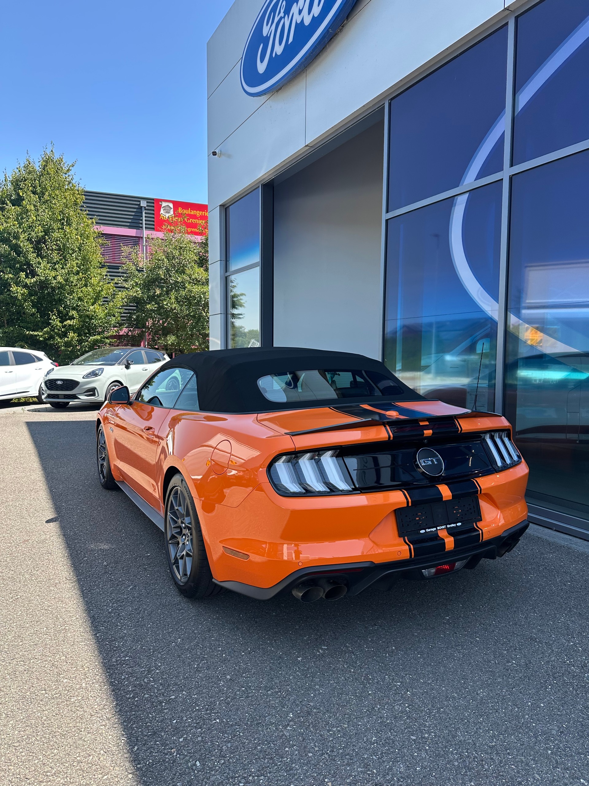 FORD Mustang Convertible 5.0 V8 GT-image-3