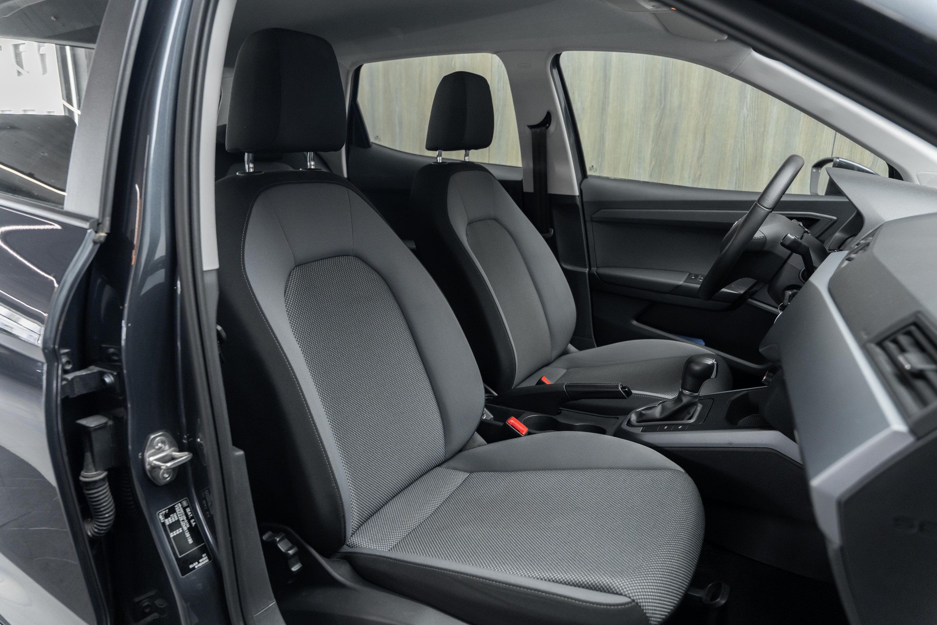 SEAT Arona 1.0 TSI Eco Style DSG-image-8