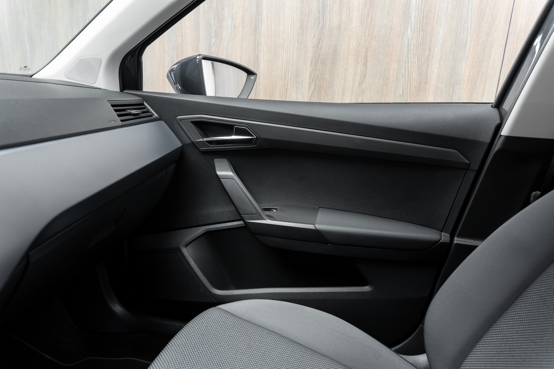SEAT Arona 1.0 TSI Eco Style DSG-image-16