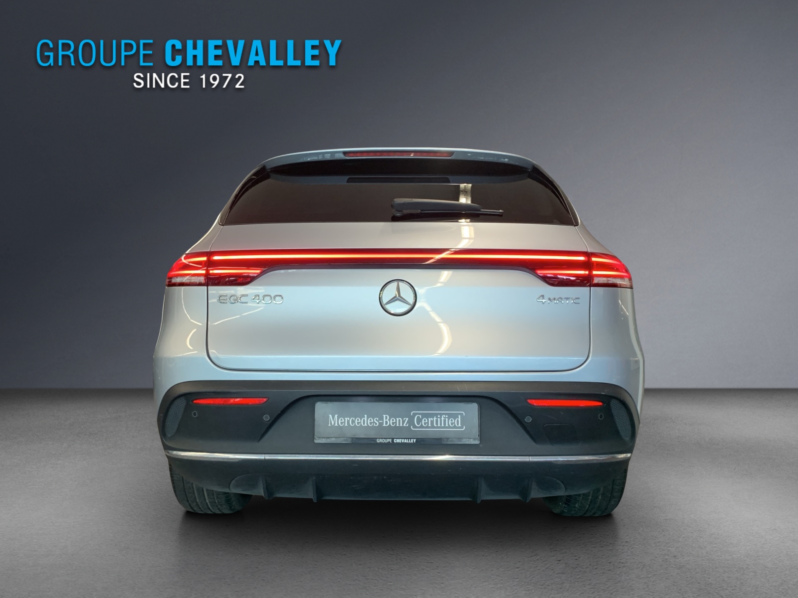 MERCEDES-BENZ EQC 400 AMG Line 4Matic-image-4
