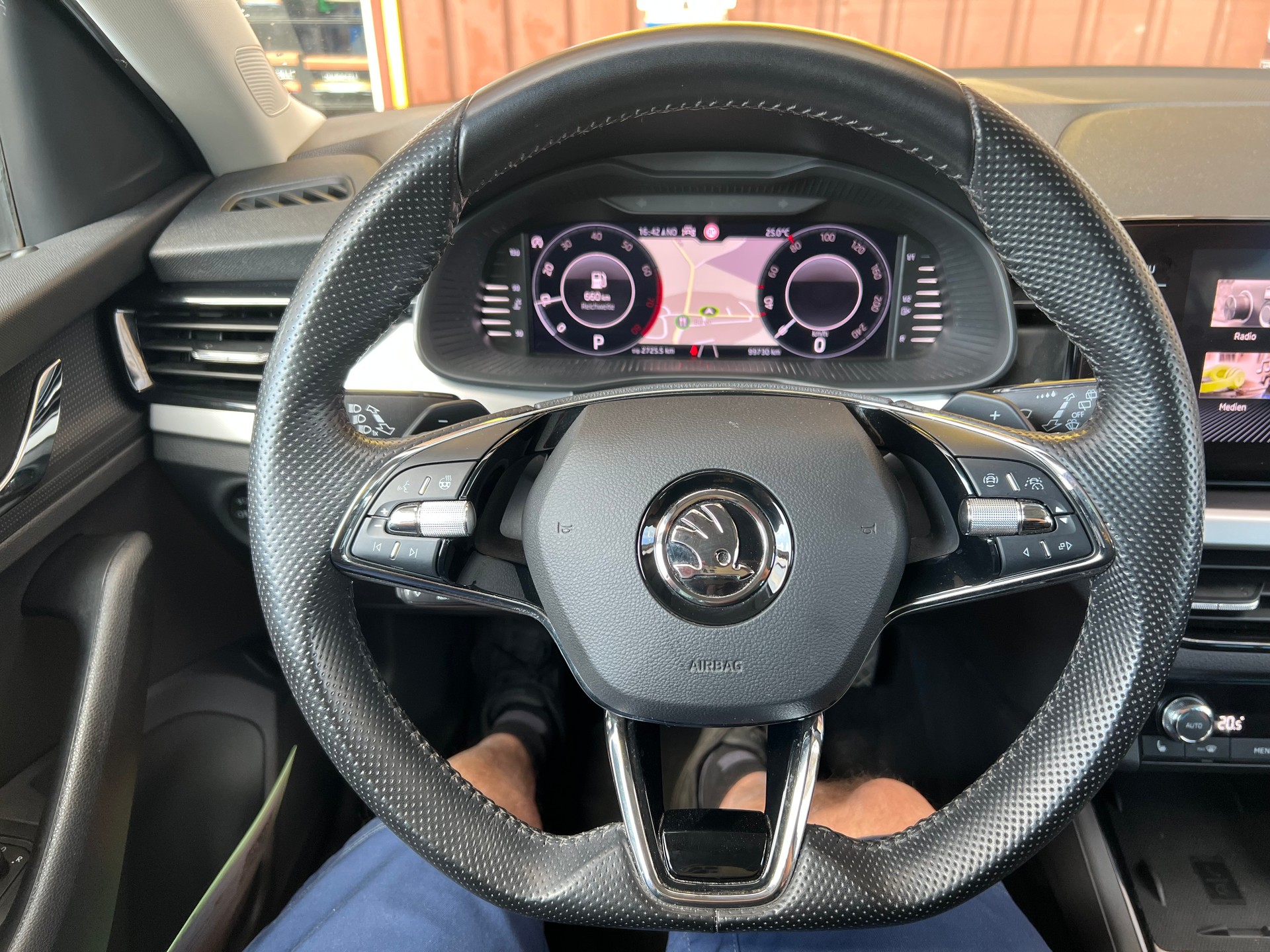 SKODA Scala 1.0 TSI Ambition-image-30