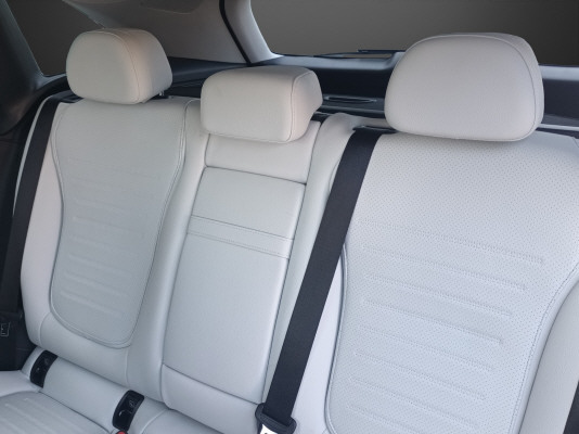 MERCEDES-BENZ GLC 300 e 4M 9G-Tronic-image-9