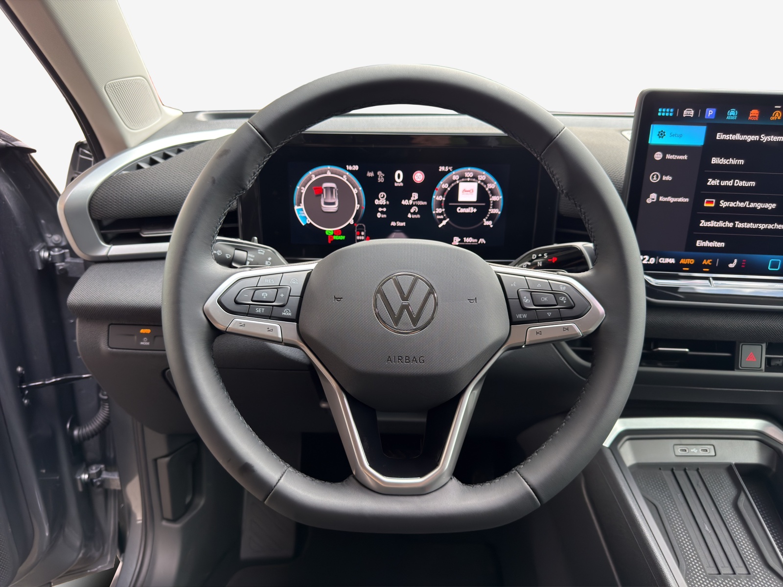 VW T-Roc 1.5 eTSI mHEV Life DSG-image-9