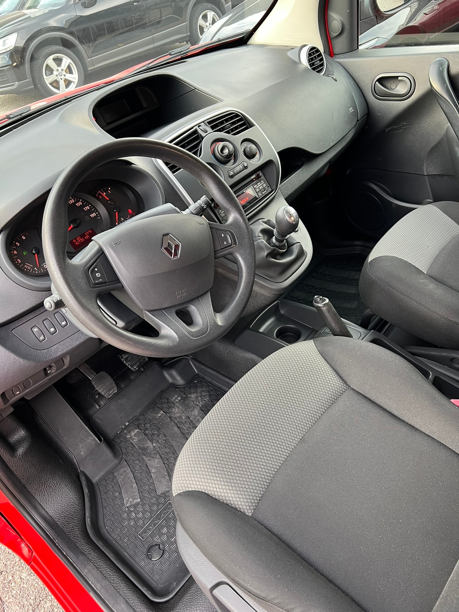 RENAULT Kangoo Maxi dCi 95 ENERGY Access 2 Pl./2 pl.-image-9