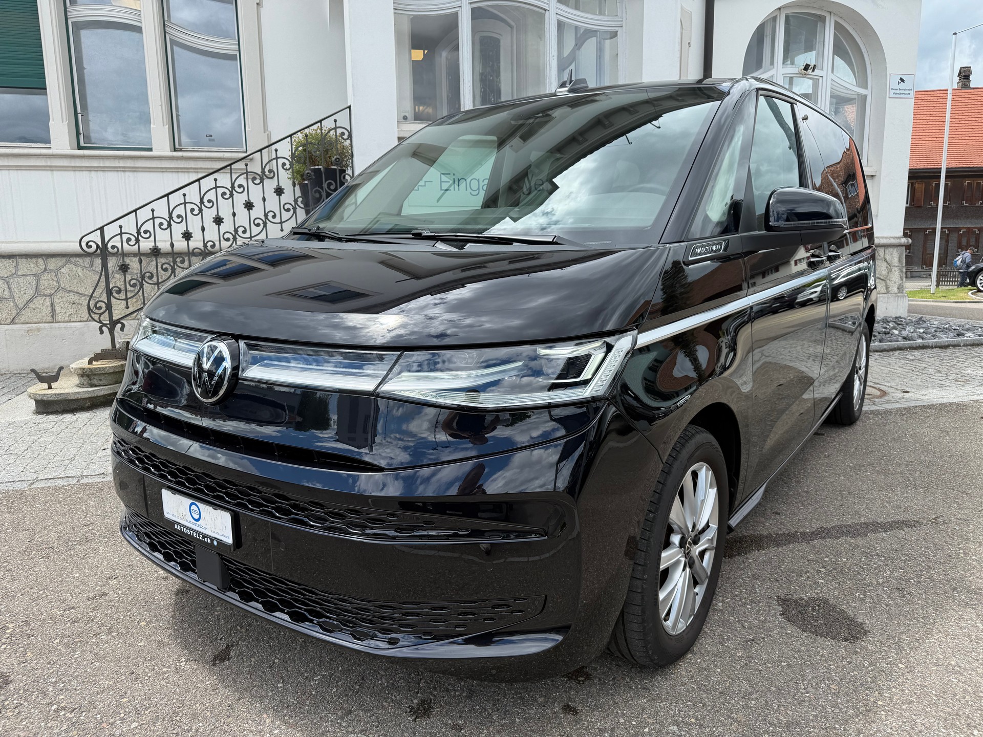 VW Multivan kurz 2.0 TDI Style DSG-image-1