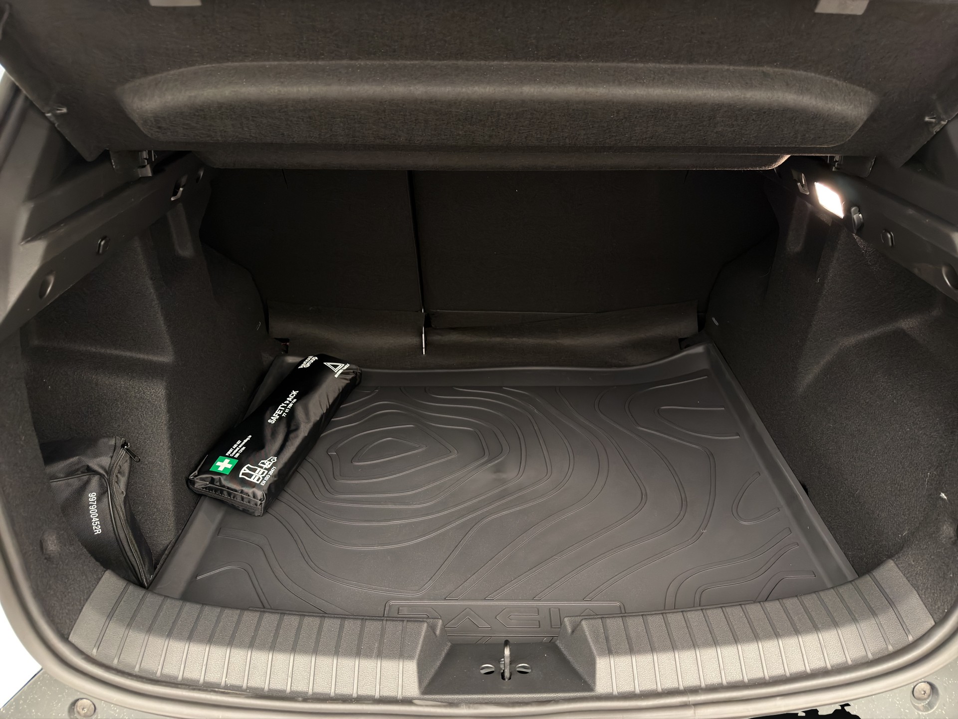 DACIA Duster 1.8 Hybrid Extreme-image-12