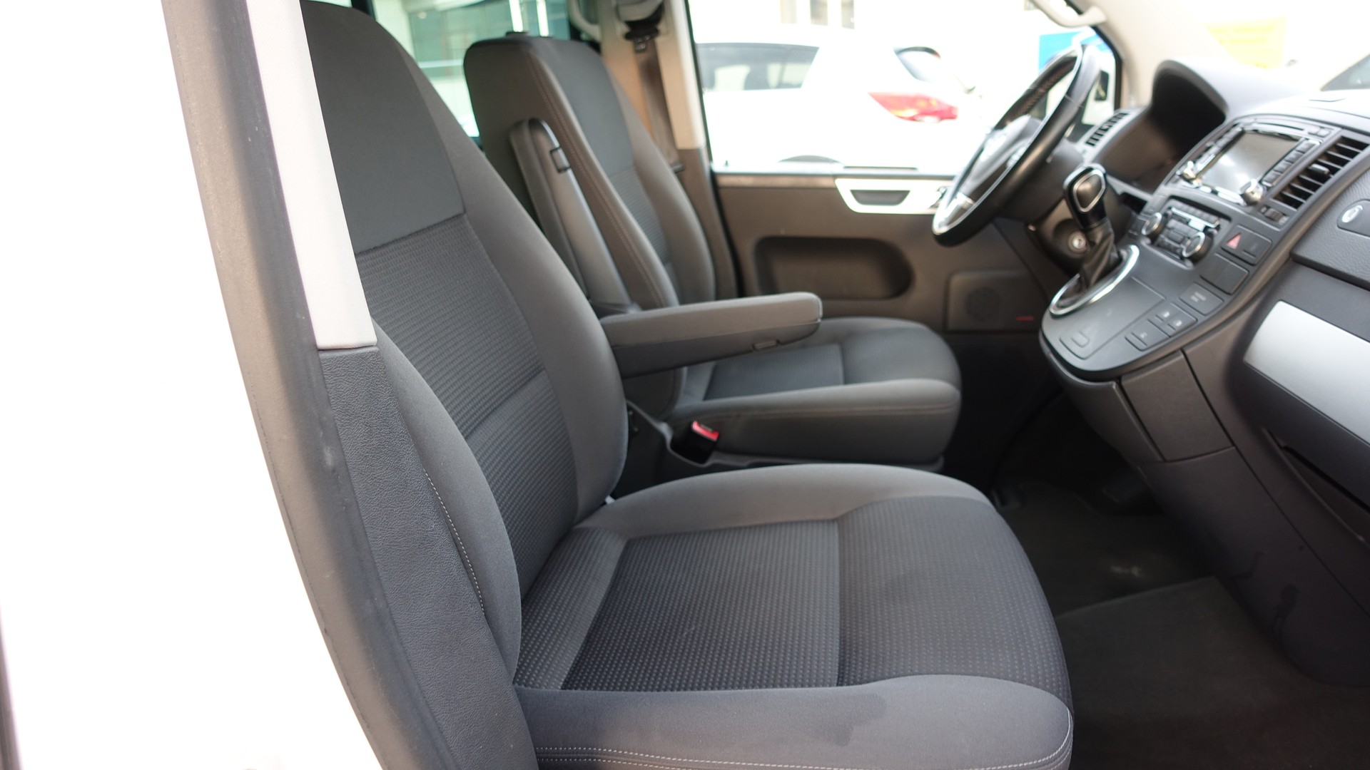 VW T5 Multivan 2.0 Bi-TDI CR Comfortline Team DSG-image-7