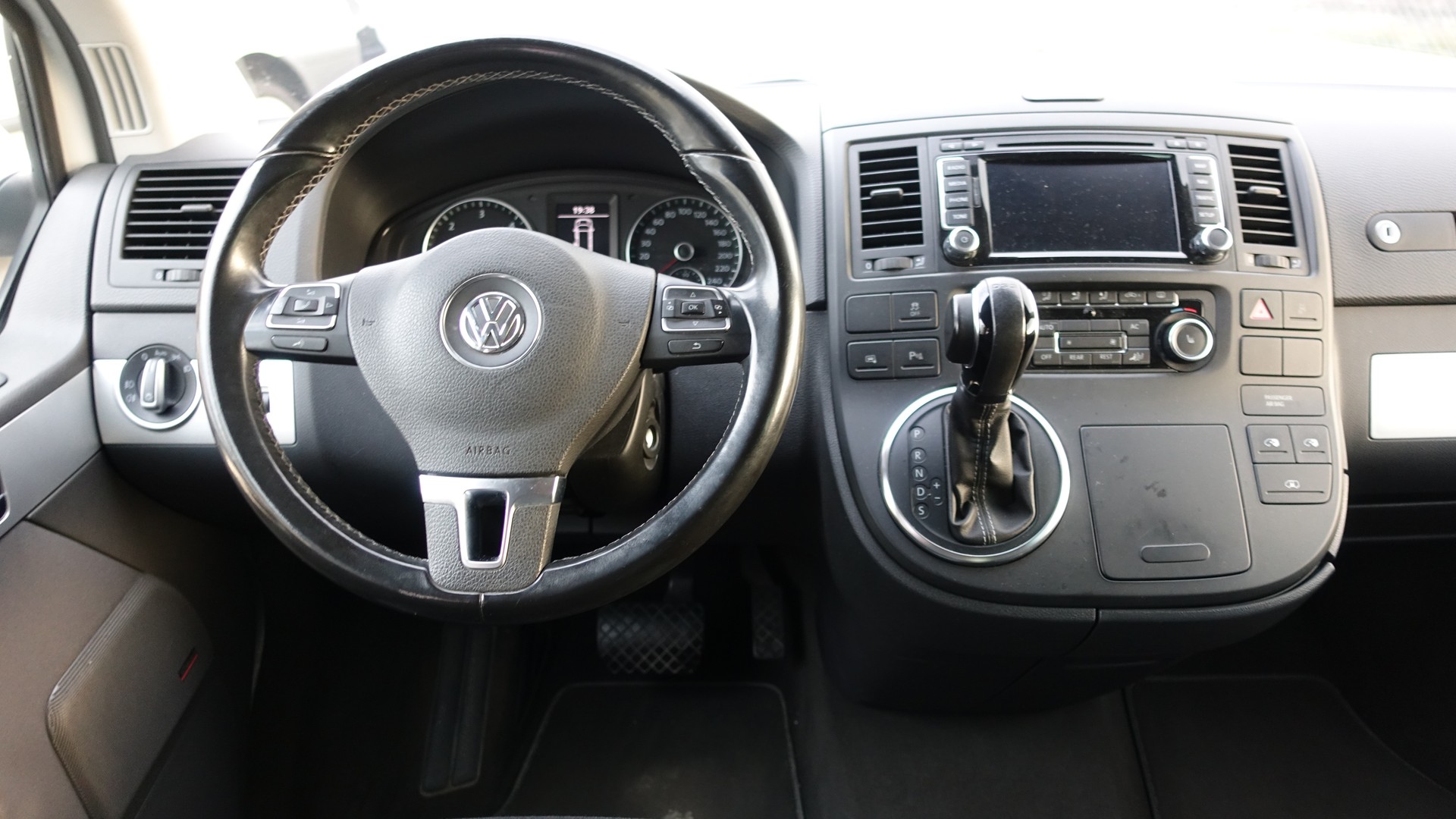 VW T5 Multivan 2.0 Bi-TDI CR Comfortline Team DSG-image-5