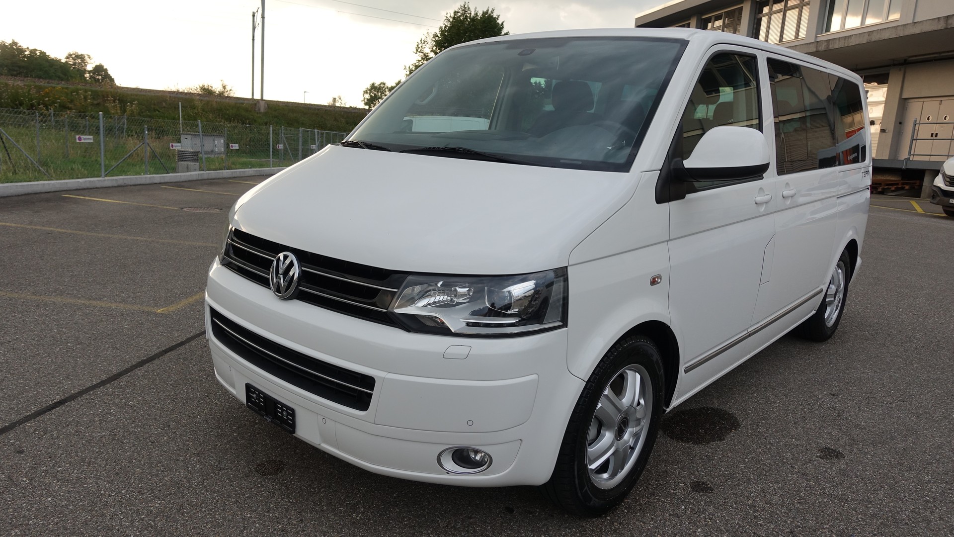 VW T5 Multivan 2.0 Bi-TDI CR Comfortline Team DSG-image-0