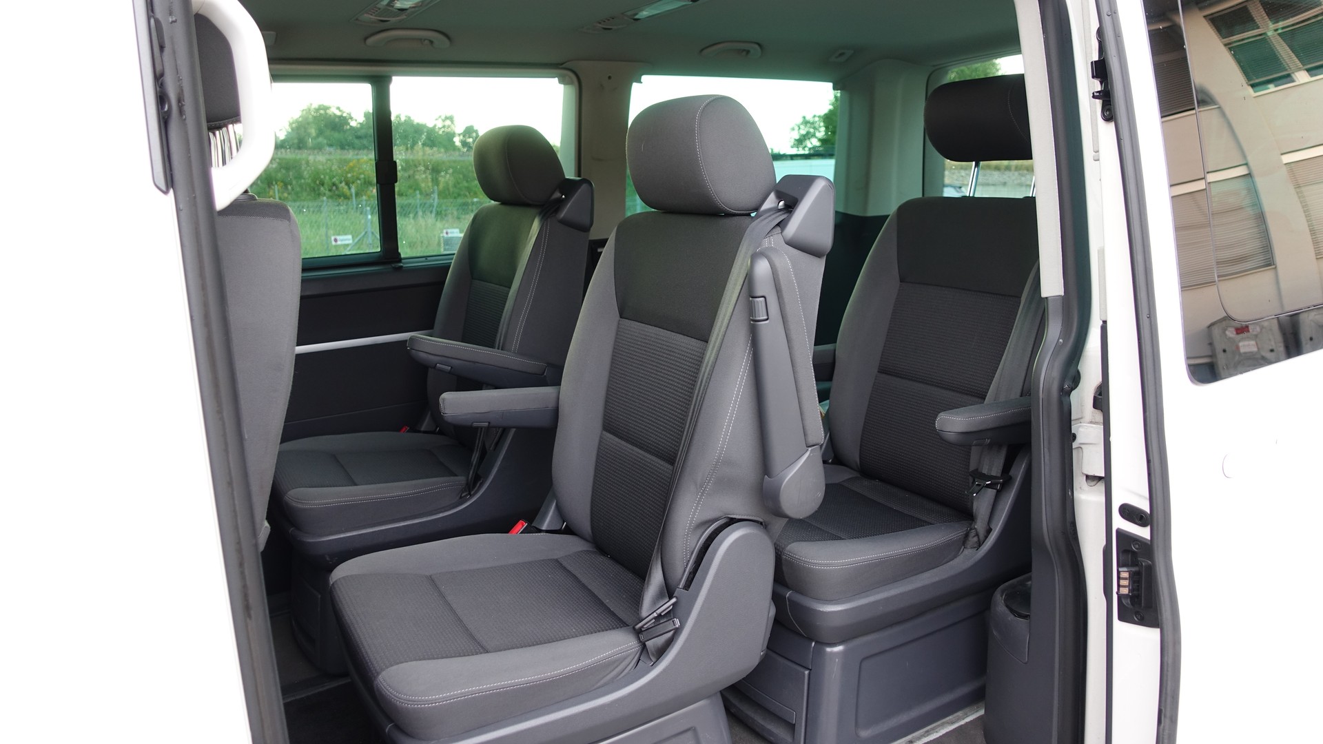 VW T5 Multivan 2.0 Bi-TDI CR Comfortline Team DSG-image-4
