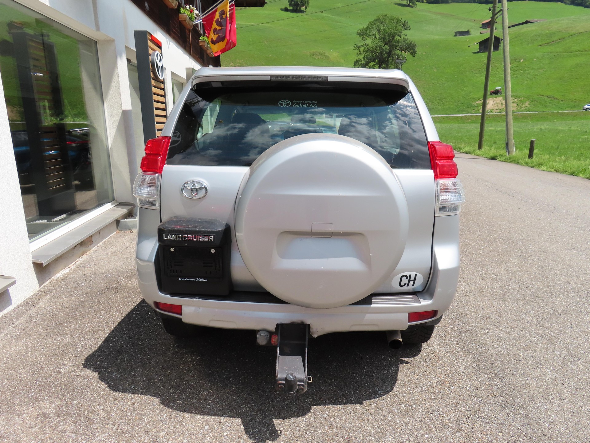 TOYOTA Land Cruiser 3.0 D-4D Linea Luna-image-4
