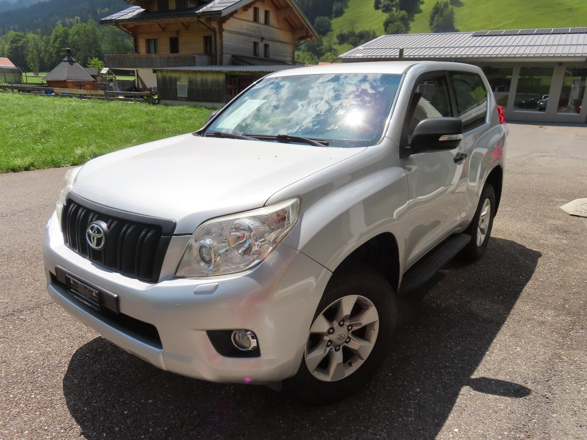 TOYOTA Land Cruiser 3.0 D-4D Linea Luna-image-3