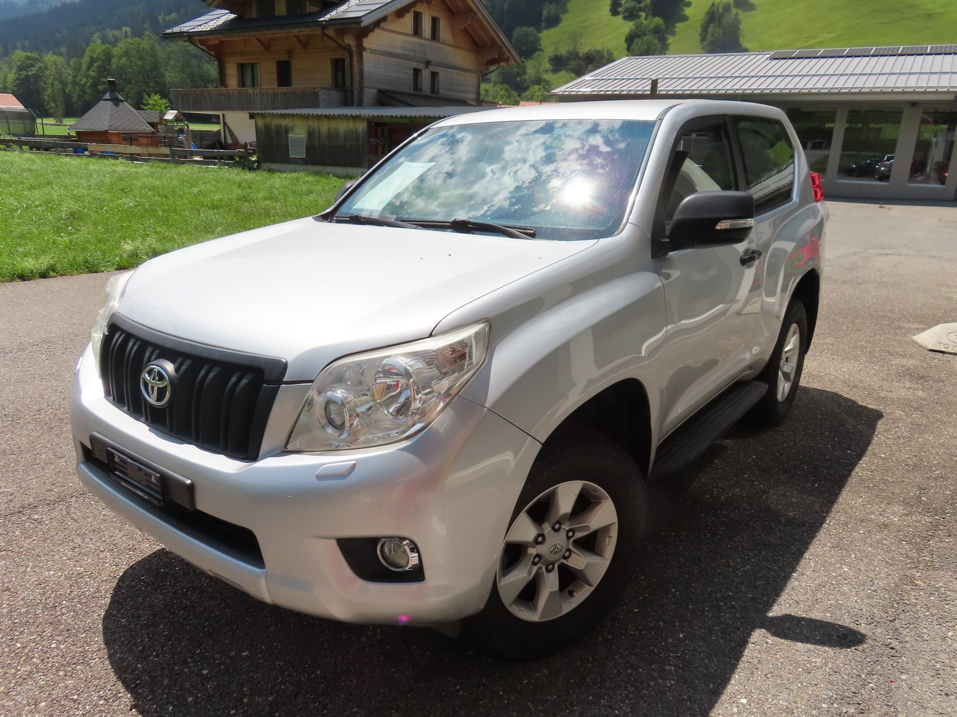 TOYOTA Land Cruiser 3.0 TD Linea Luna Automatic-image-3